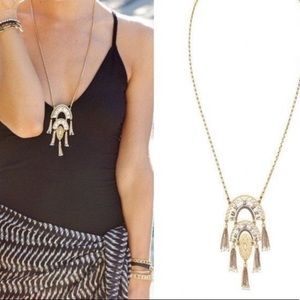 Stella and Dot Mirage Pendant Necklace